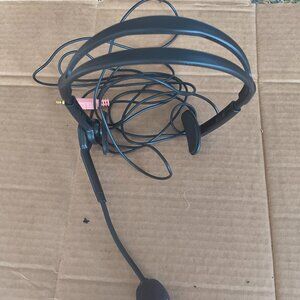 Labtec LVA 7330 headset w/boom mic for speech to text, VOIP and gaming
